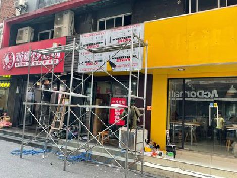 通江制作广告招牌如何避免它发黄？